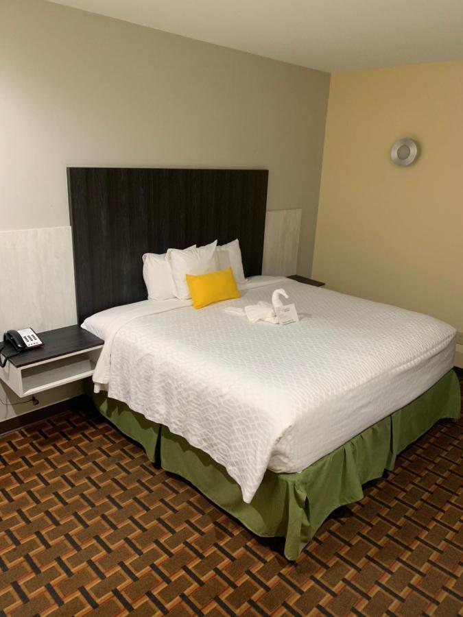 Homestay Inn & Suites Edinburg Buitenkant foto